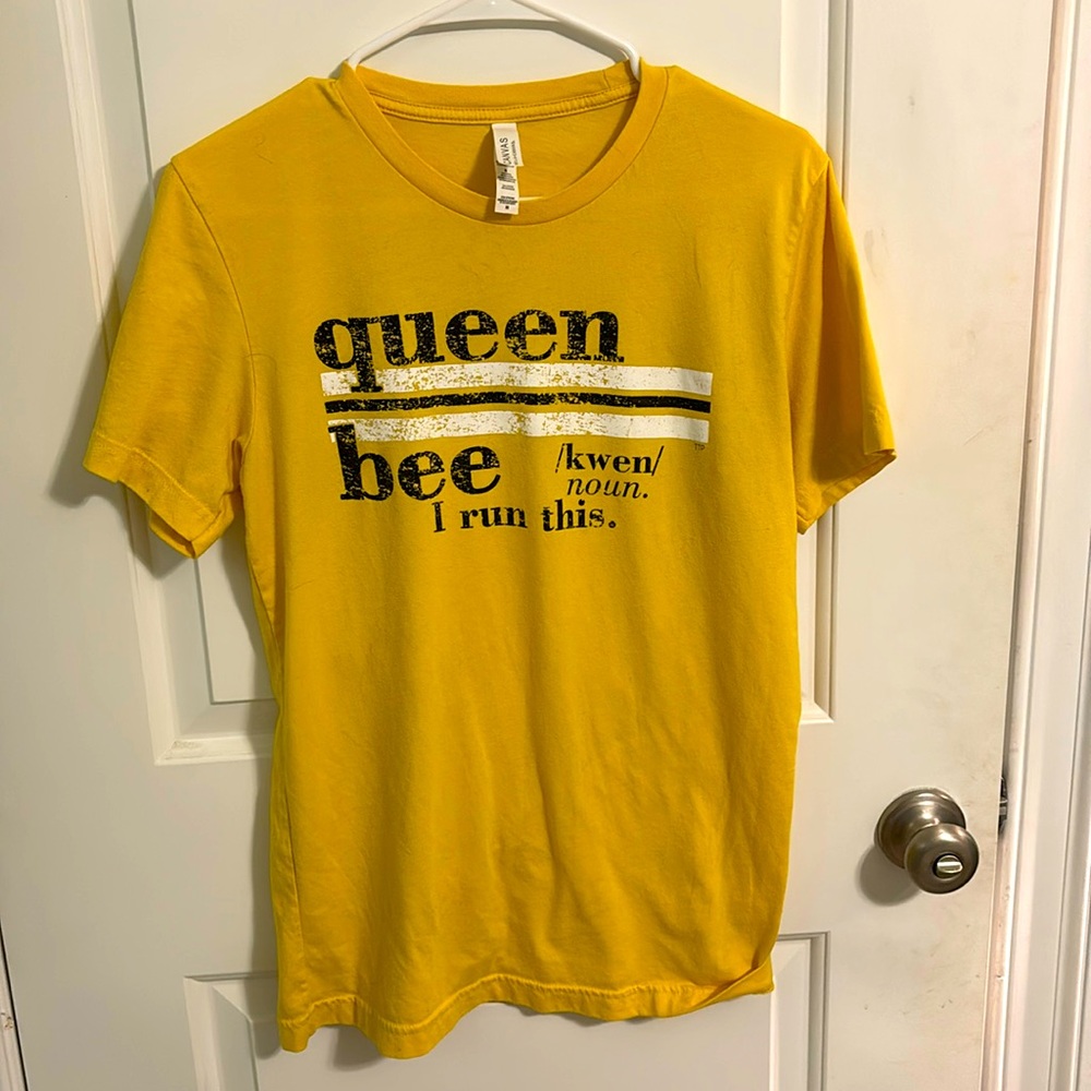 Queen B Tee 👸🏻 🐝